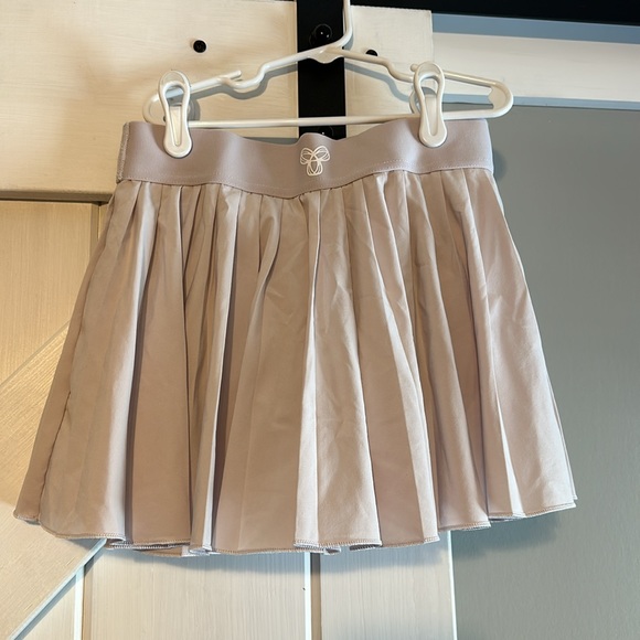 purple TNA tennis skirt - Picture 2 of 3